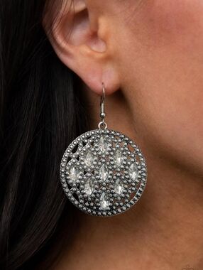 Paparazzi Earring Silver Medallion